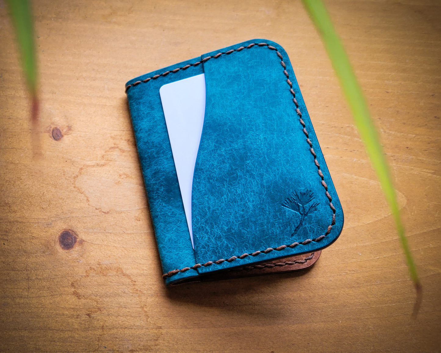 Stevens minimalist bifold